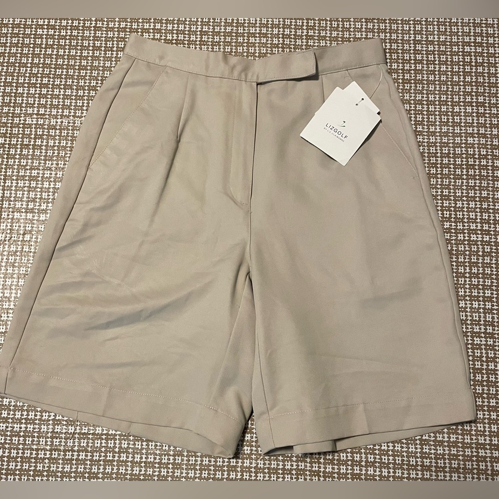 Lizgolf By Liz Claiborne Pleated Microfiber Shorts Beige Size 4 NWT
